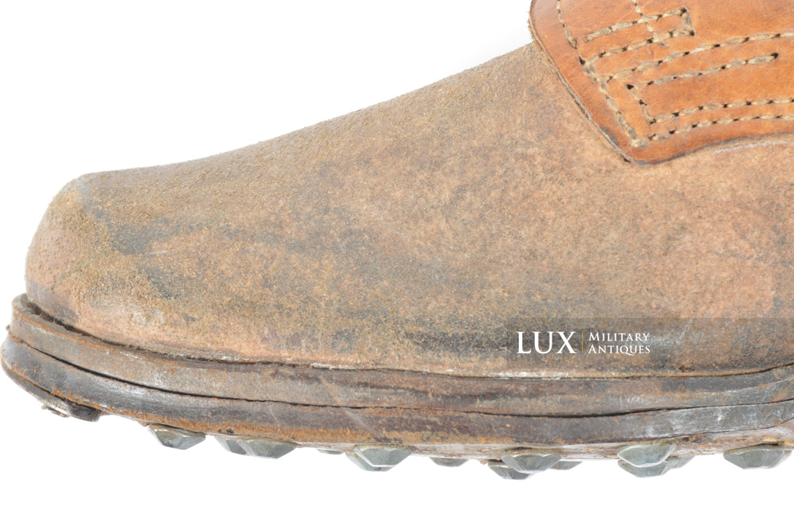 Unissued late-war German low ankle boots, « 1944 » - photo 18