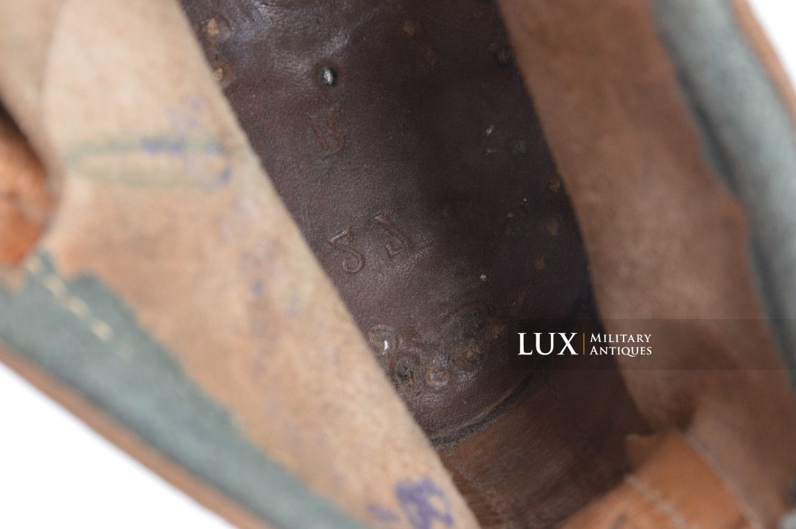 Unissued late-war German low ankle boots, « 1944 » - photo 12