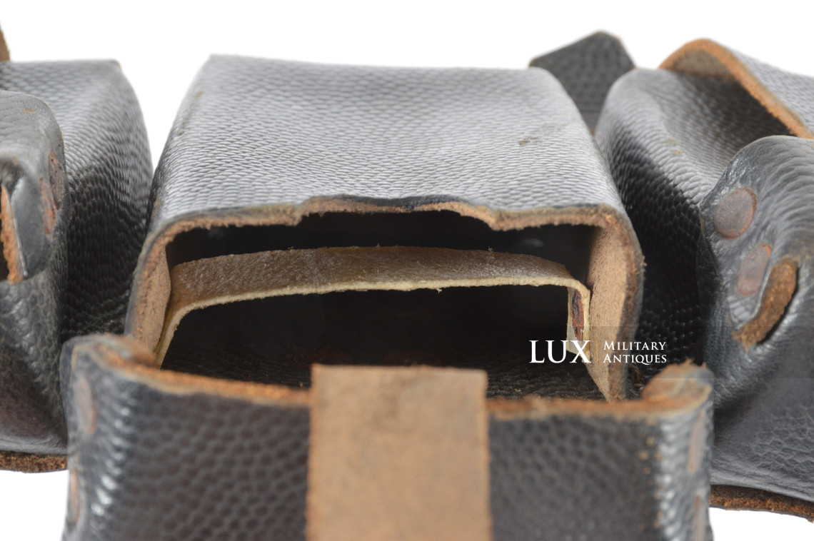 Matching pair of late war k98 ammunition pouches, « RBNr 0/1272/0002 » - photo 15