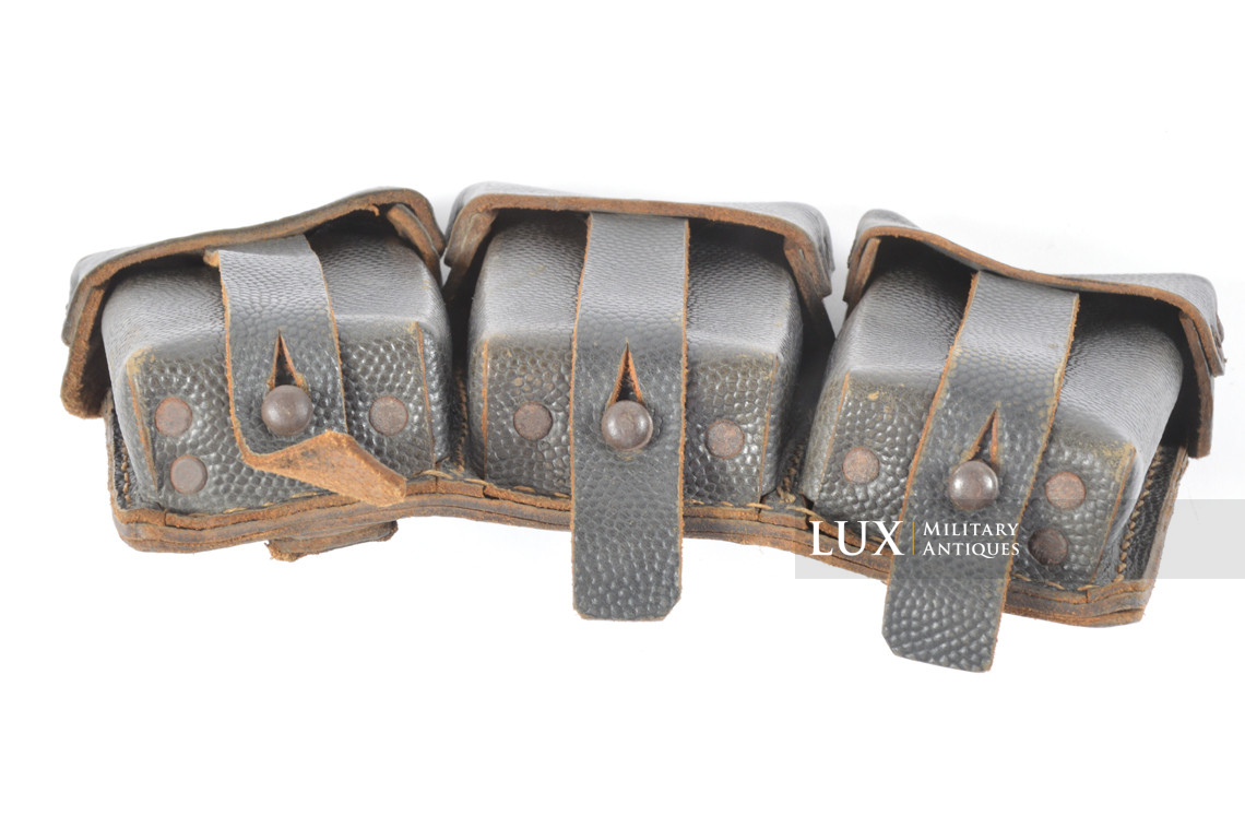 Matching pair of late war k98 ammunition pouches, « RBNr 0/1272/0002 » - photo 12