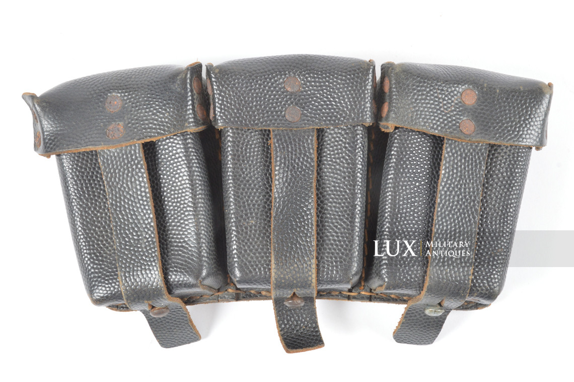 Matching pair of late war k98 ammunition pouches, « RBNr 0/1272/0002 » - photo 16