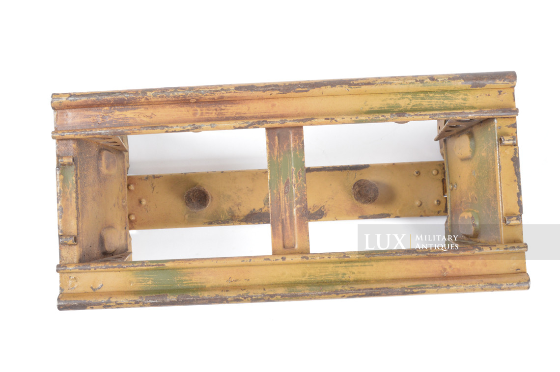 Rare German MG34/42 drum carrier cradle in camouflage paint finish, « Normandy » - photo 16