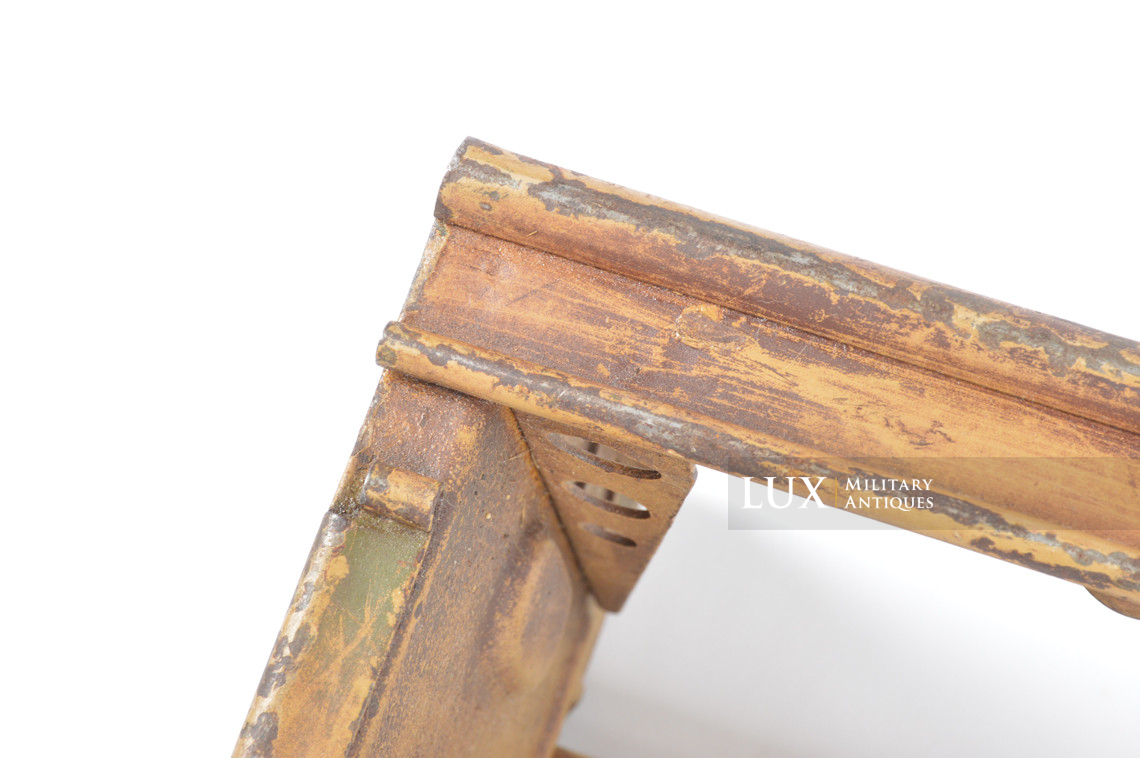 Rare German MG34/42 drum carrier cradle in camouflage paint finish, « Normandy » - photo 17
