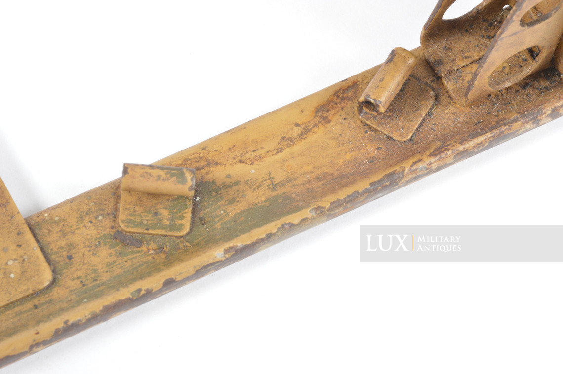 Rare German MG34/42 drum carrier cradle in camouflage paint finish, « Normandy » - photo 23