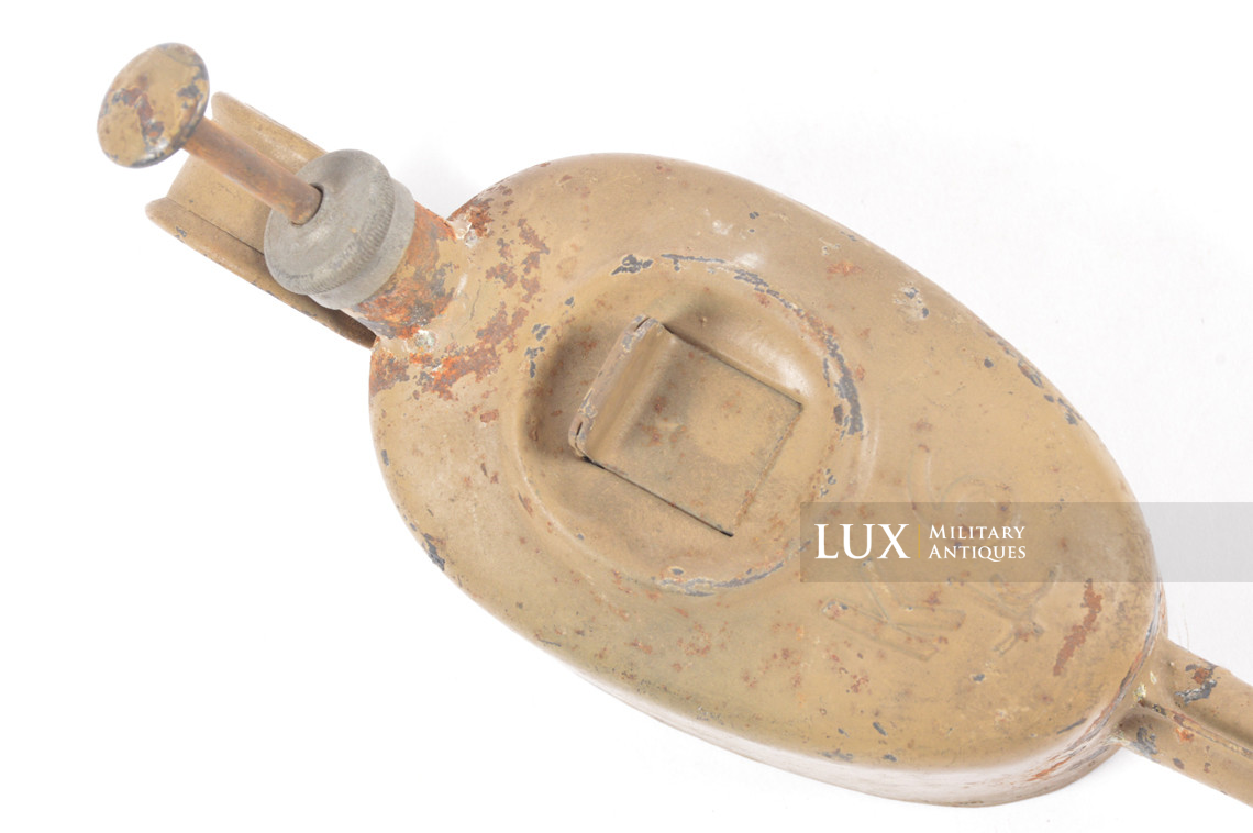 Burette d’huile moteur allemande fin de guerre sable, « K6 » - photo 13