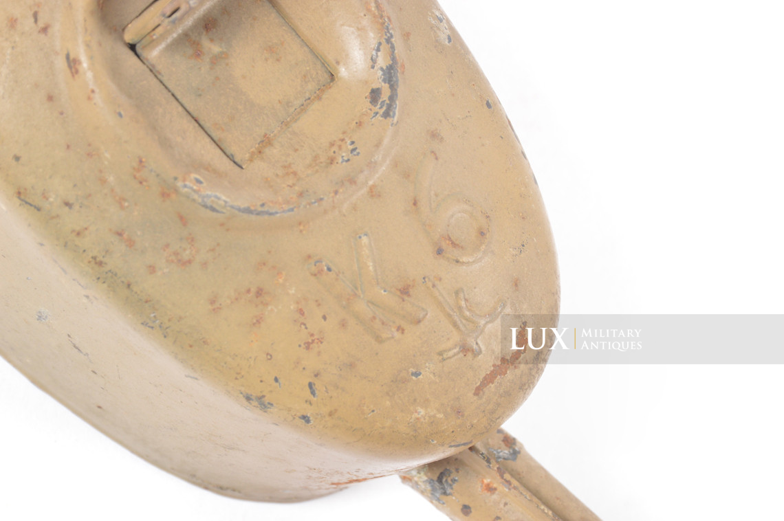 Burette d’huile moteur allemande fin de guerre sable, « K6 » - photo 14