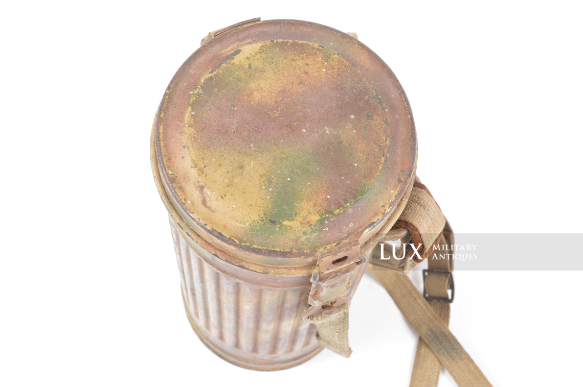 German three-tone camouflage gas mask canister, « Normandy » - photo 11