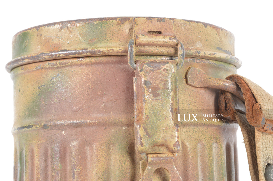 German three-tone camouflage gas mask canister, « Normandy » - photo 13