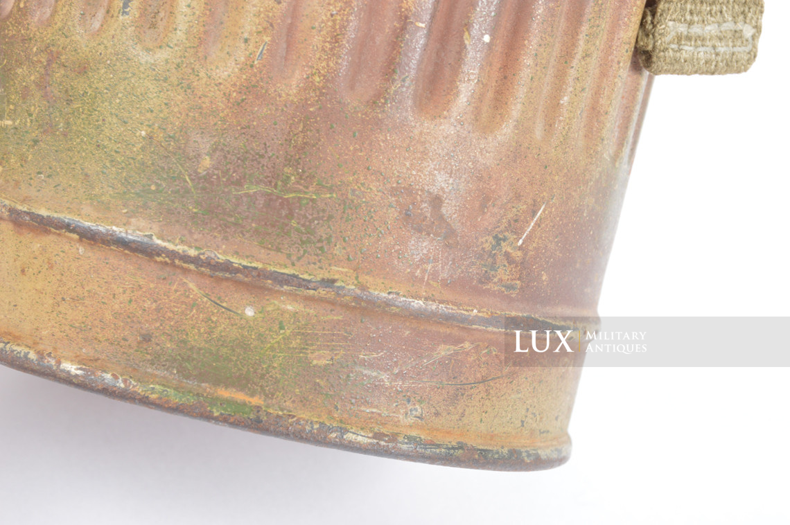 German three-tone camouflage gas mask canister, « Normandy » - photo 21
