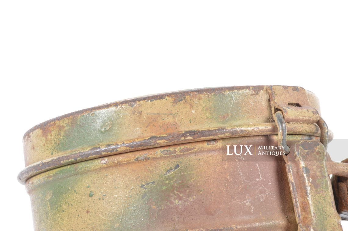 German three-tone camouflage gas mask canister, « Normandy » - photo 22