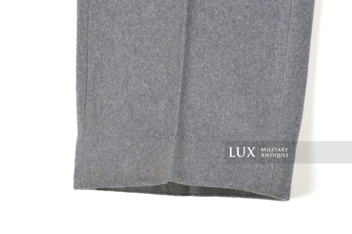 Unissued late-war Luftwaffe straight leg combat trousers - photo 16