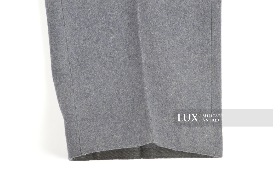 Unissued late-war Luftwaffe straight leg combat trousers - photo 17