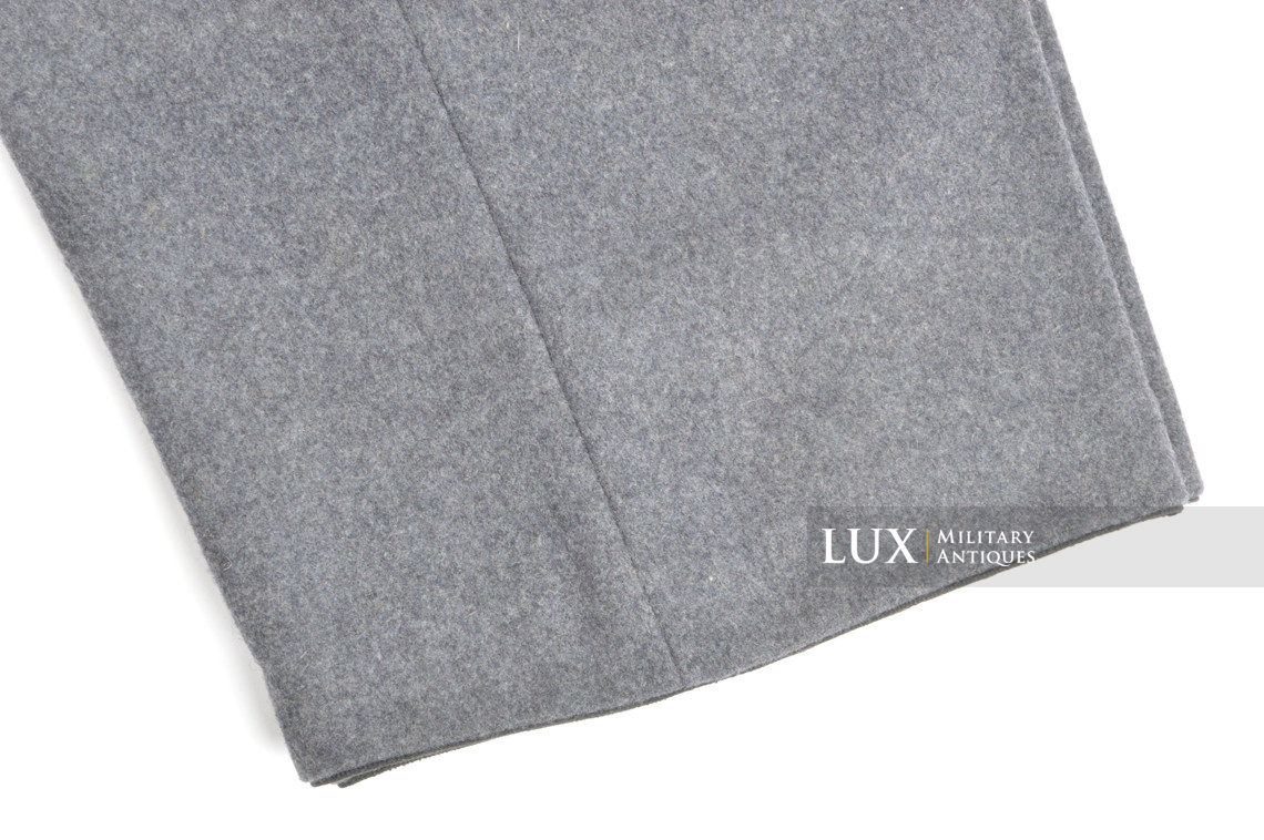 Unissued early-war Luftwaffe straight leg combat trousers, « 1939 » - photo 10