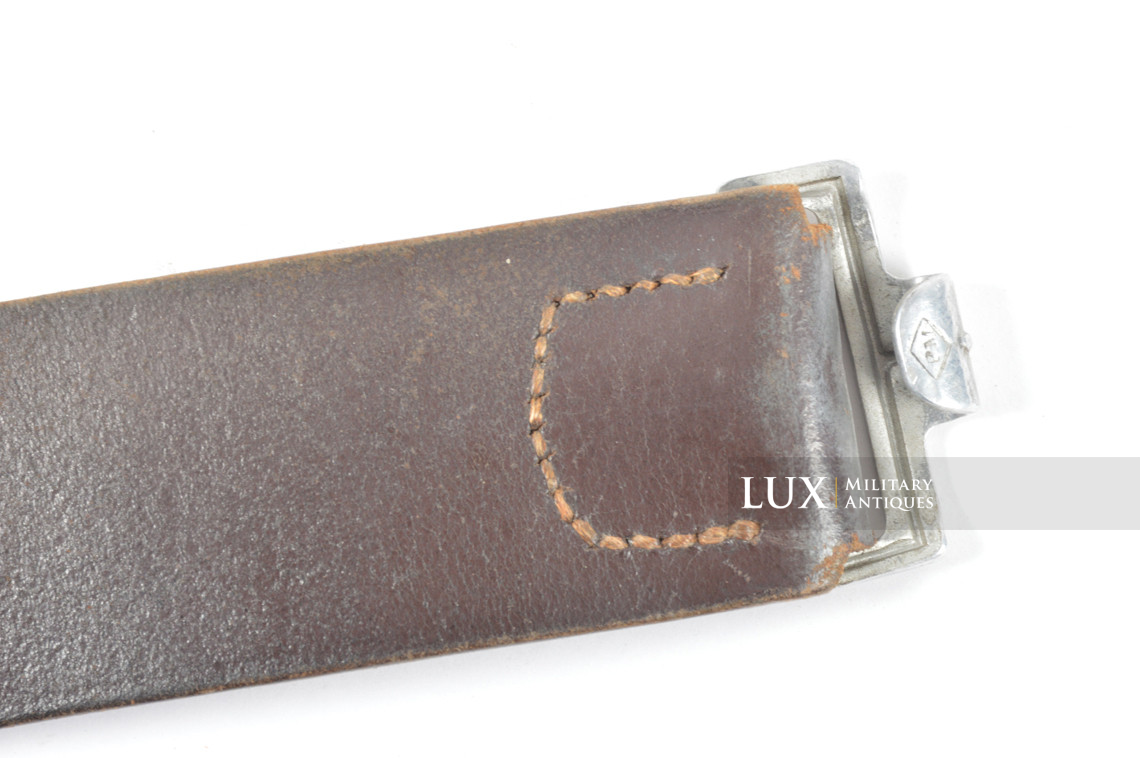 Cuir de ceinturon allemand Luftwaffe précoce en cuir brun chocolat, régiment « FLAK » - photo 8