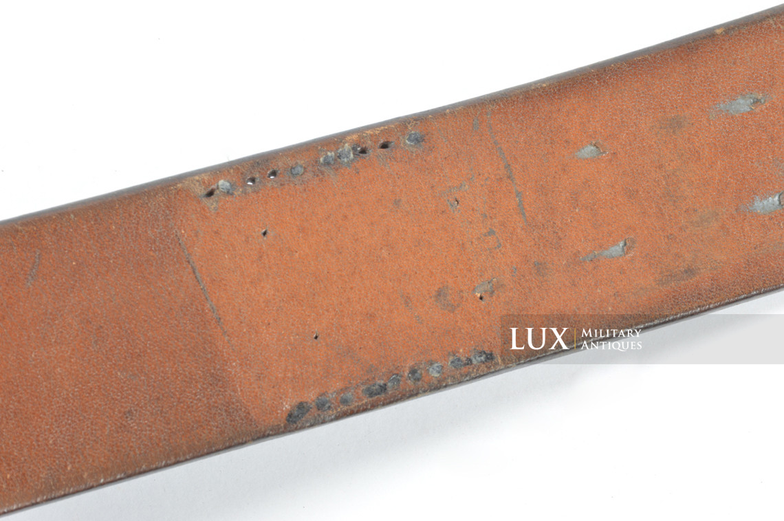 Cuir de ceinturon allemand Luftwaffe précoce en cuir brun chocolat, régiment « FLAK » - photo 17