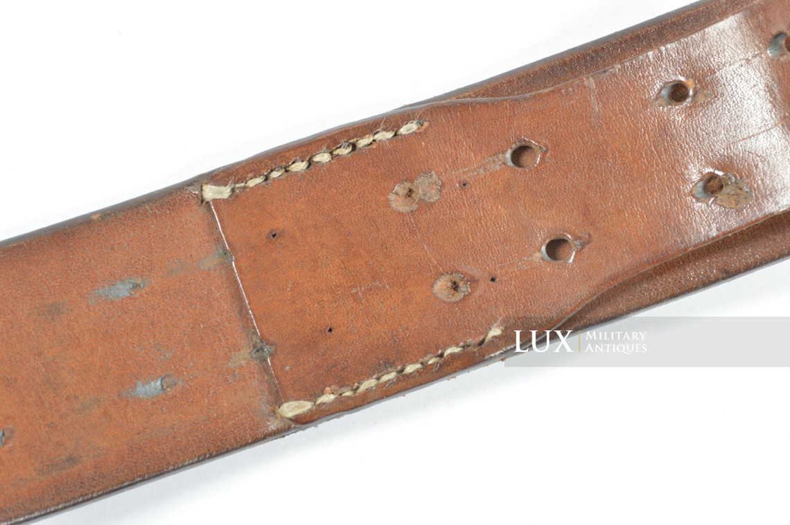 Cuir de ceinturon allemand Luftwaffe précoce en cuir brun chocolat, régiment « FLAK » - photo 18