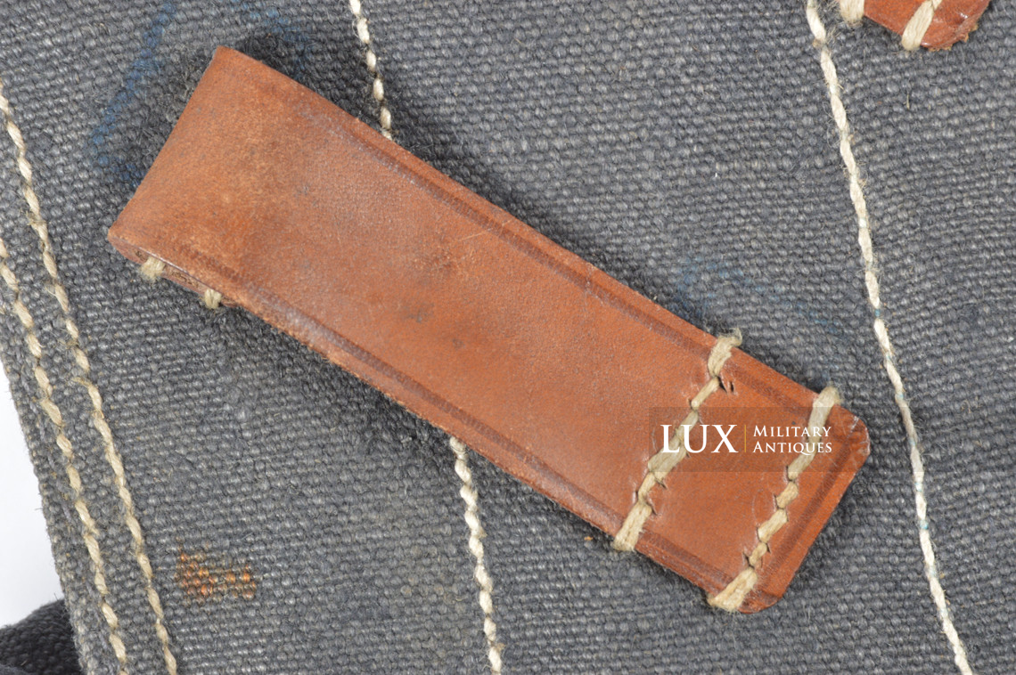 Pair of late war MP38/40 pouches, « dlu 1944 » - photo 15