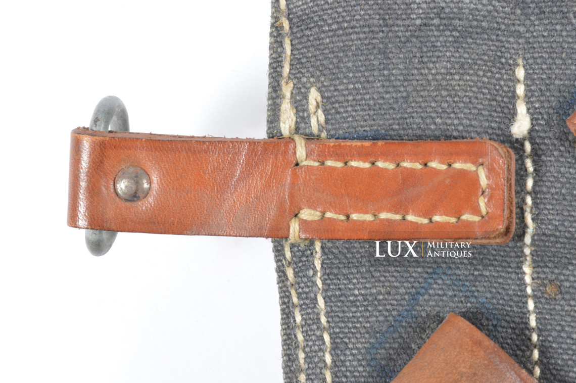 Pair of late war MP38/40 pouches, « dlu 1944 » - photo 16
