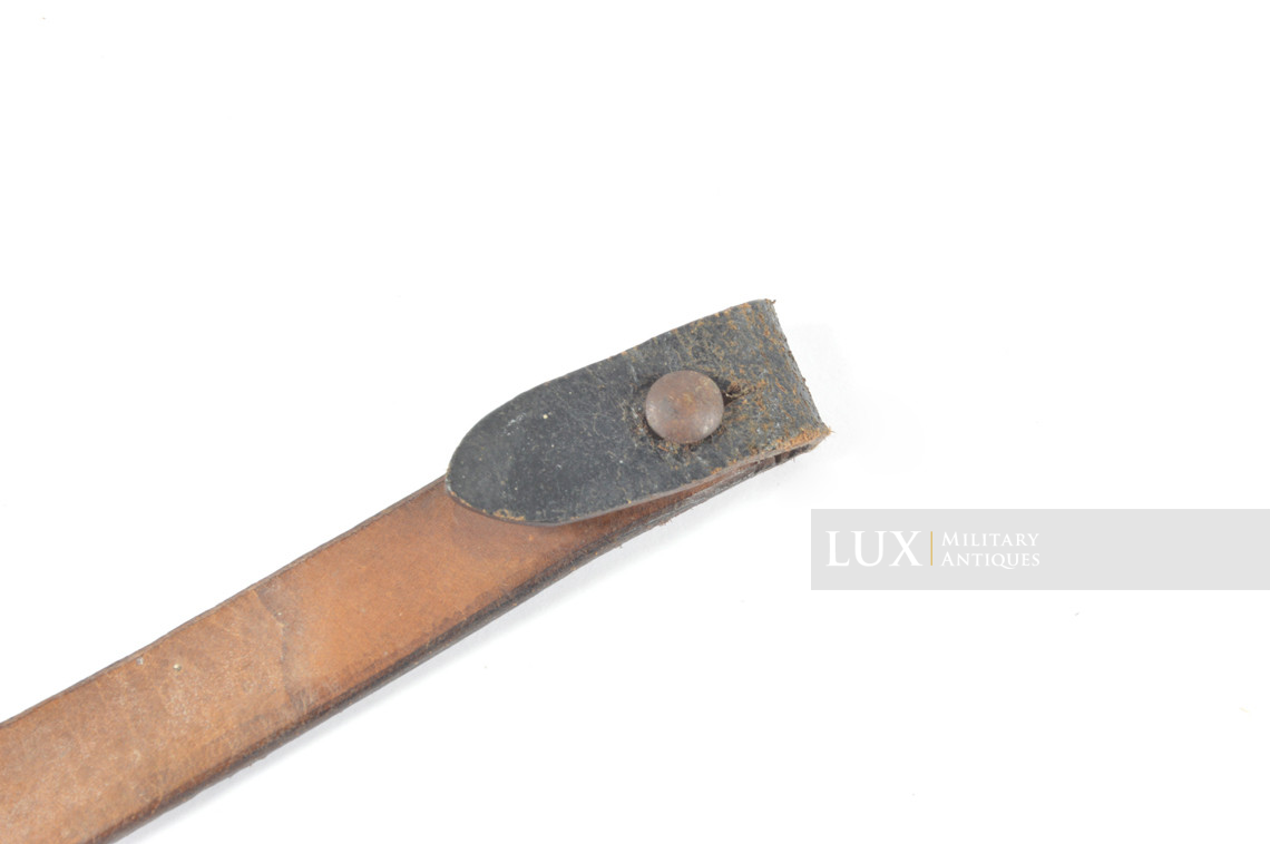 Late-war German helmet chinstrap, « RBNr / 1944 » - photo 14