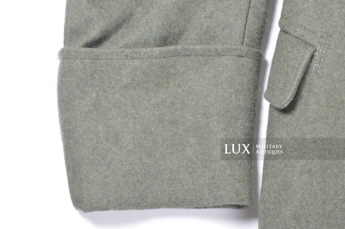Unissued late-war German Heer winter wool overcoat, « RBNr - 1944 » - photo 25