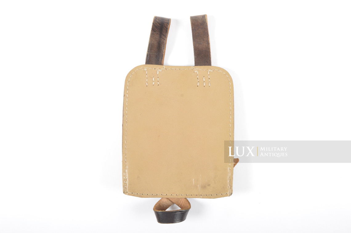German late-war tan pressed cardboard entrenching tool carrying case - photo 14