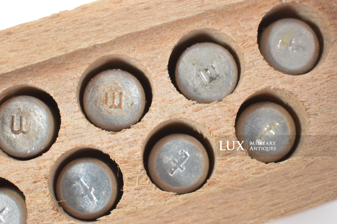 Boîte de détonateurs allemands pour grenades à manche - photo 10