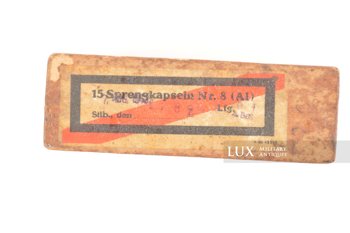 Boîte de détonateurs allemands pour grenades à manche - photo 12
