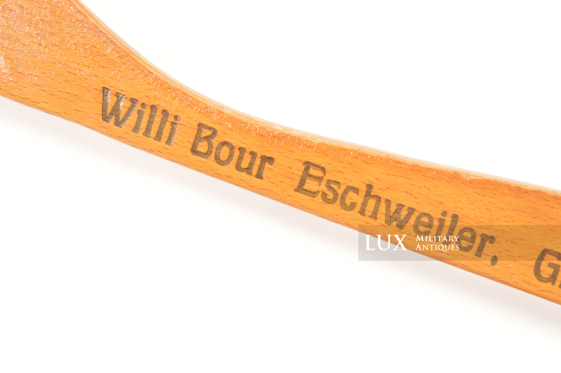 Cintre à vêtement allemand d’époque, « Adolf-Hitler Str.2 » - photo 9