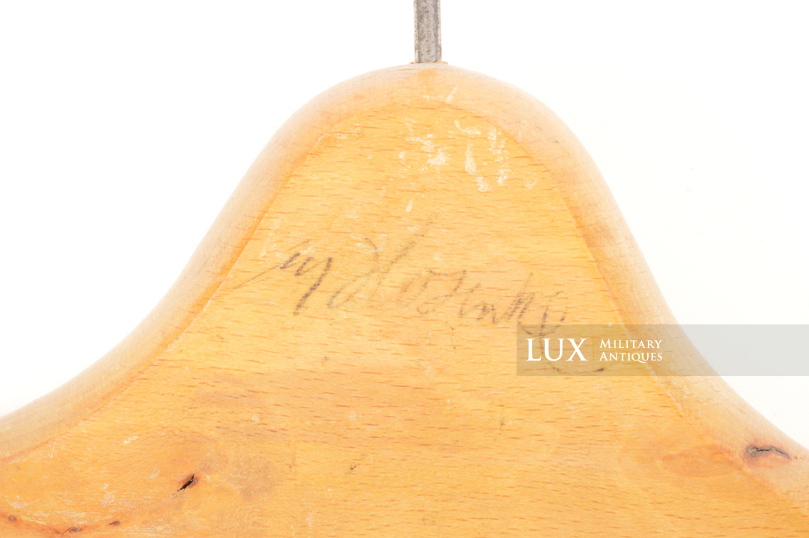 Cintre à vêtement allemand d’époque, « UNION » - photo 10