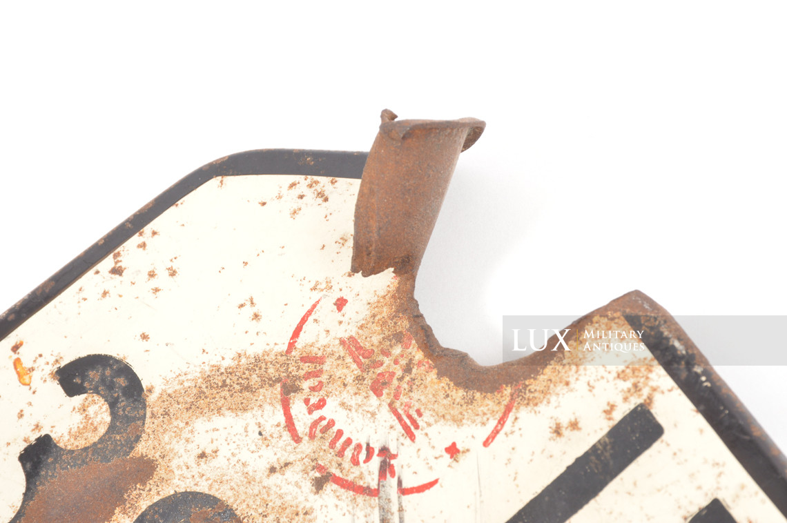 Rare battle damaged Heer vehicle license plate, « MALMEDY » - photo 12