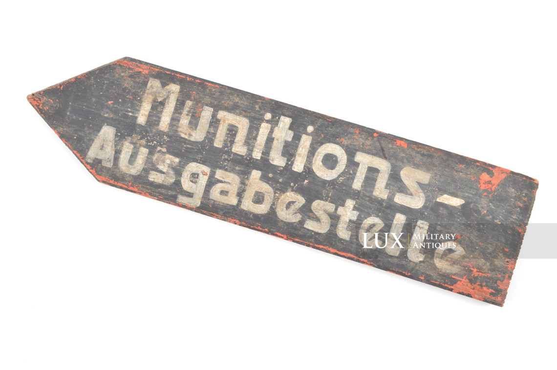 Rare panneau directionnel dépôt de munitions, « Munitions Ausgabestelle » - photo 12