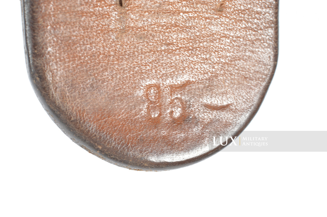 Early Luftwaffe chocolate brown combat service belt, « unit marked » - photo 18