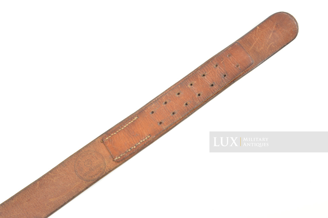 Cuir de ceinturon Heer / Waffen-SS milieu de guerre, « HEYDEN 1942 » - photo 13