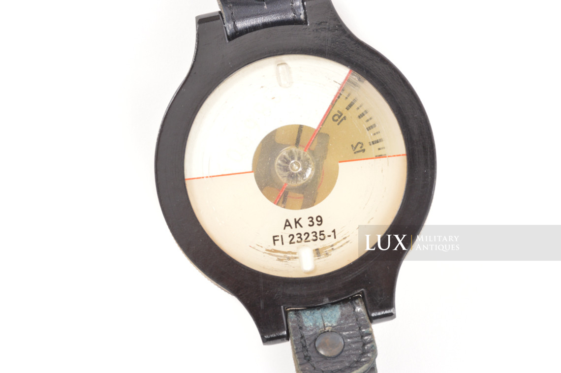 Early German Luftwaffe wrist compass - photo 11