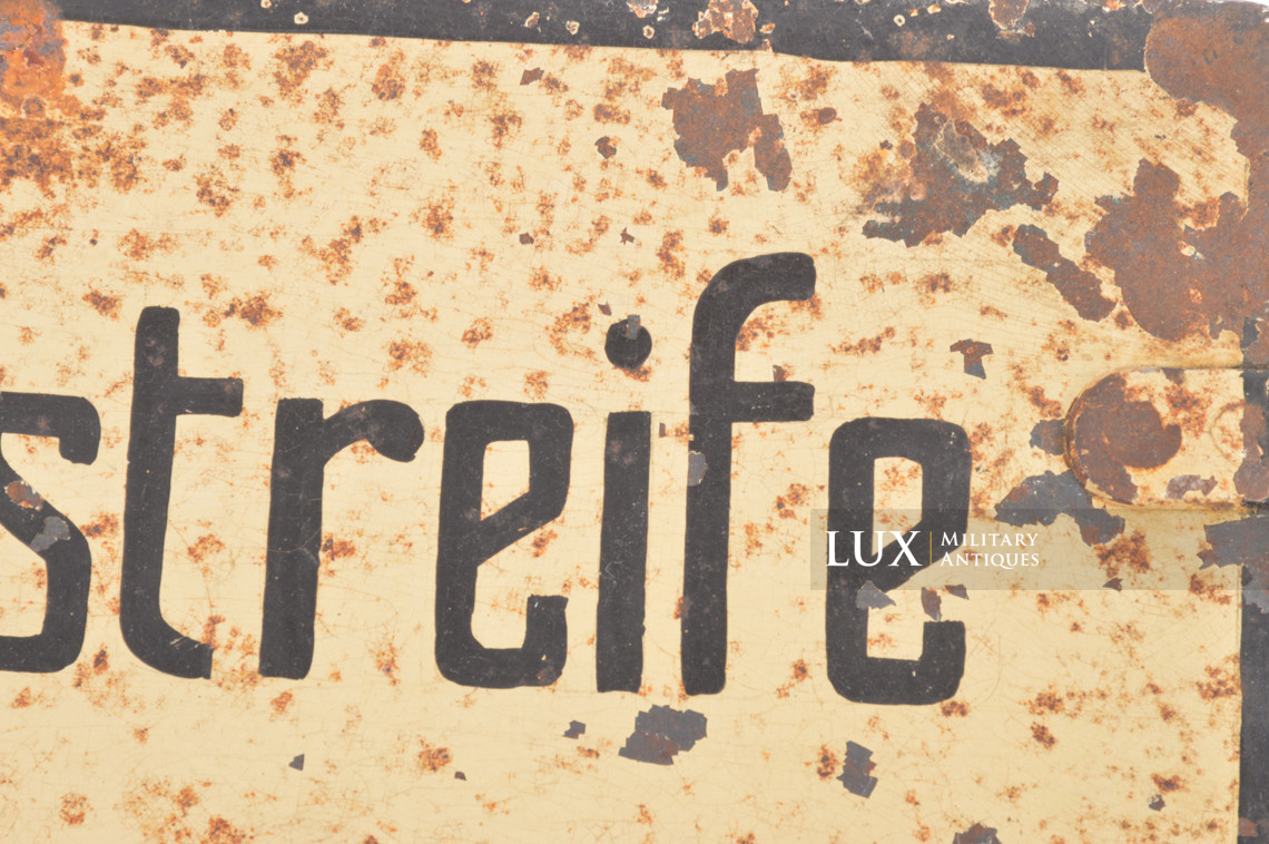 Rare German vehicle pennant, « HEERESSTREIFE / AOK » - photo 21