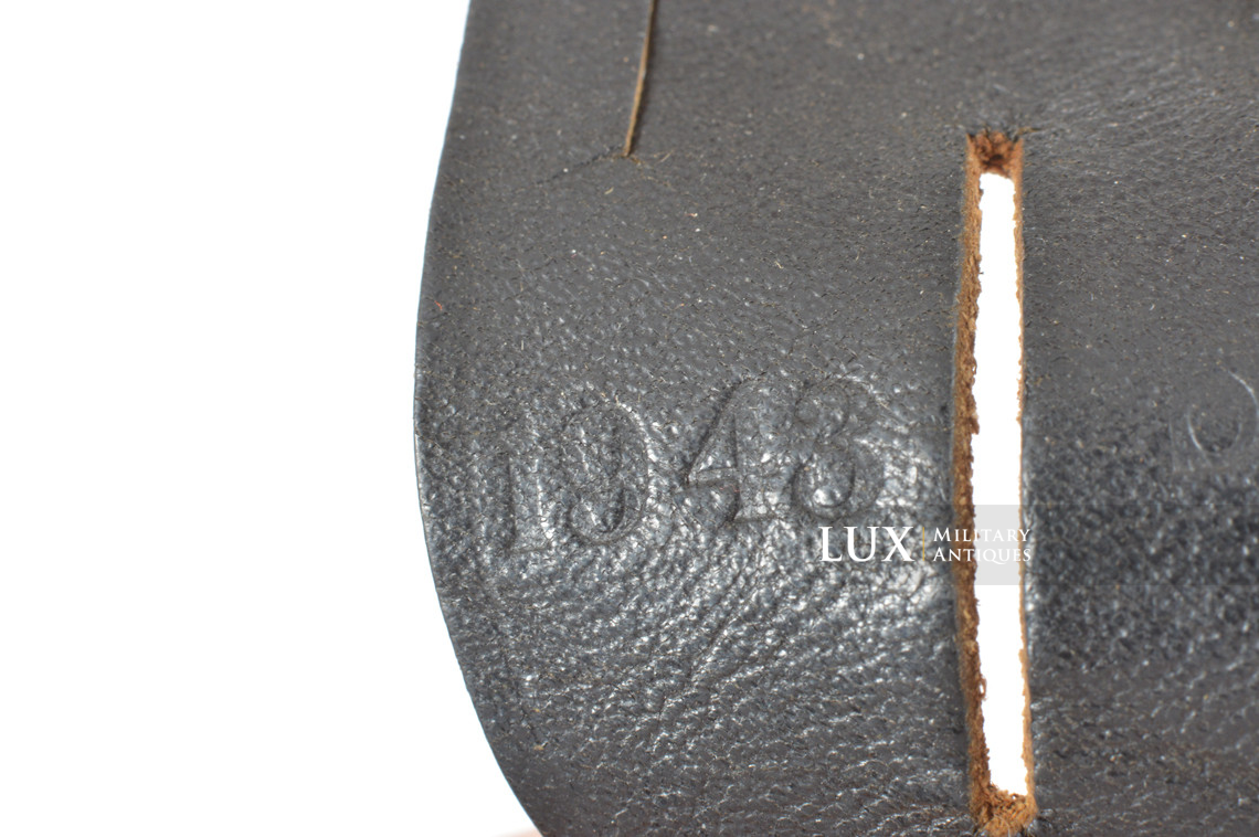 German binoculars buttoning leather flap « 1943 beh » - photo 8