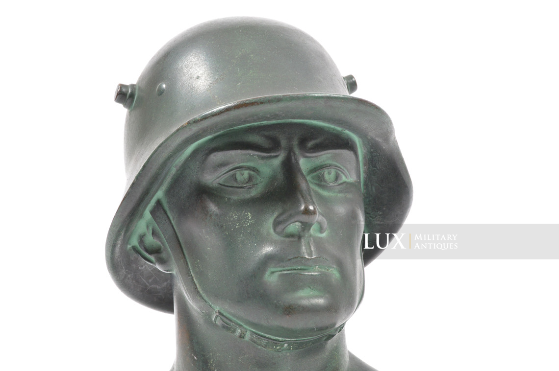 Buste de soldat allemand en bronze - photo 8