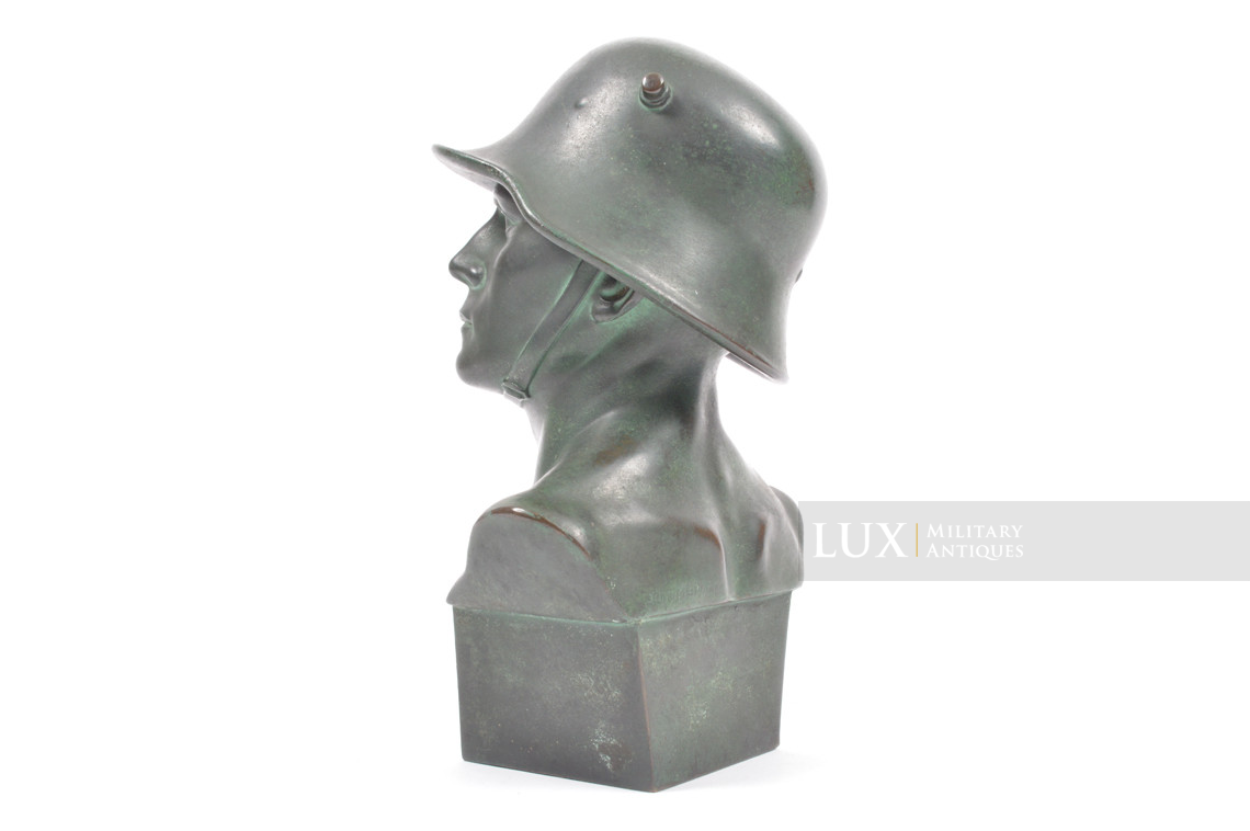 Buste de soldat allemand en bronze - photo 13