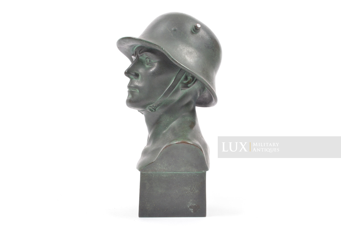 Buste de soldat allemand en bronze - photo 14