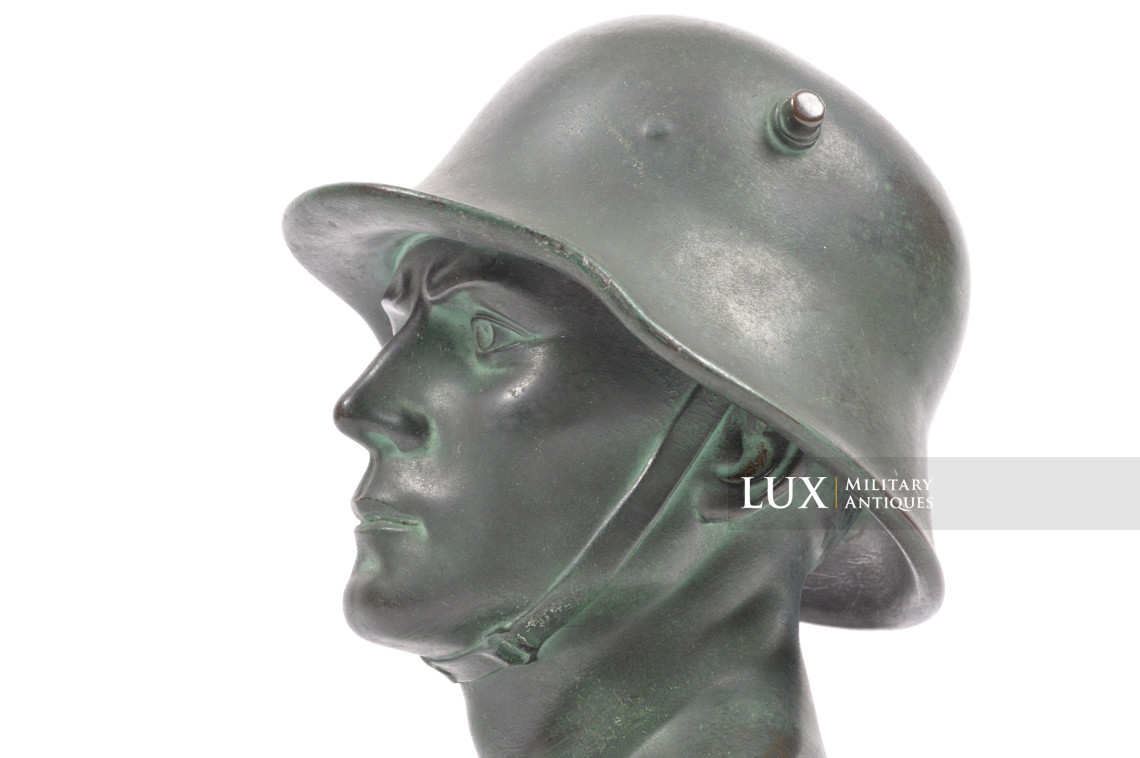 Buste de soldat allemand en bronze - photo 15
