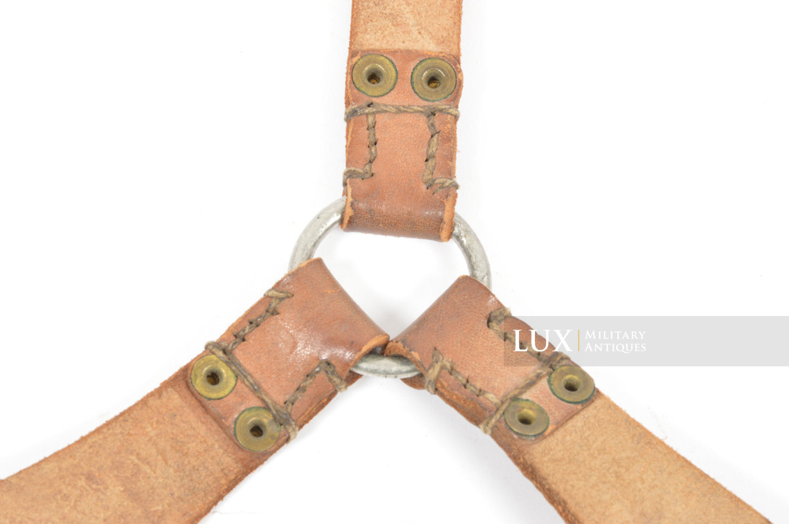 Rare brelage allemand en cuir recyclé français - photo 24