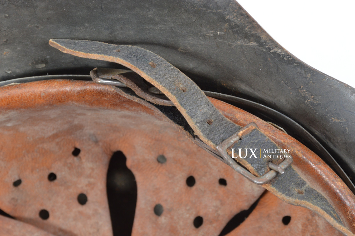 Casque allemand M42 Heer / Waffen-SS ex-camouflé blanc, « Bataille des Ardennes » - photo 37