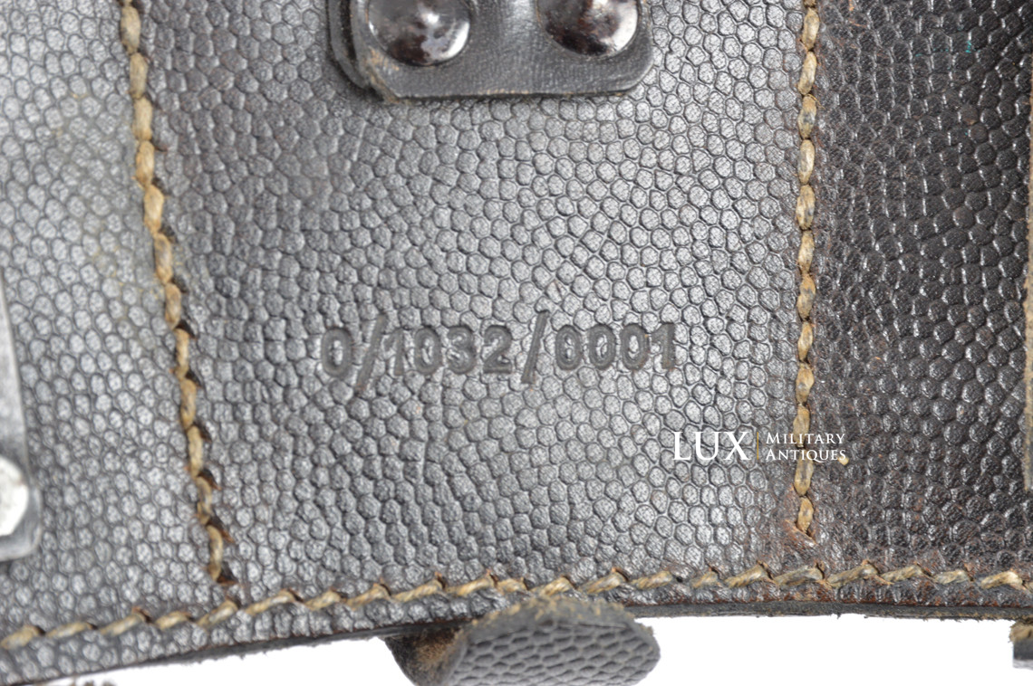 Pair of late-war k98 ammunition pouches, « RBNr » - photo 12