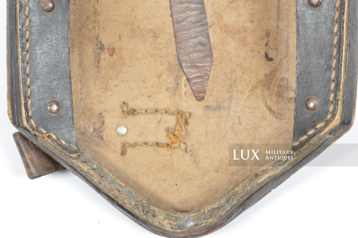 German folding shovel and carrying case, first pattern, « 1940 » - photo 14