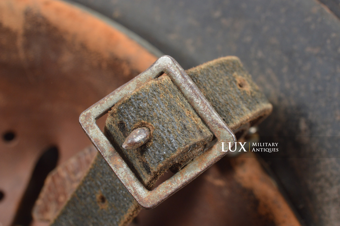 M40 Luftwaffe ex-netted camouflage helmet - photo 45