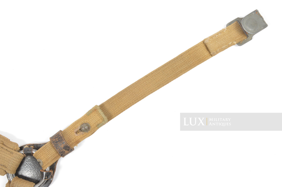 Late-war German tropical webbing Y-straps - photo 15