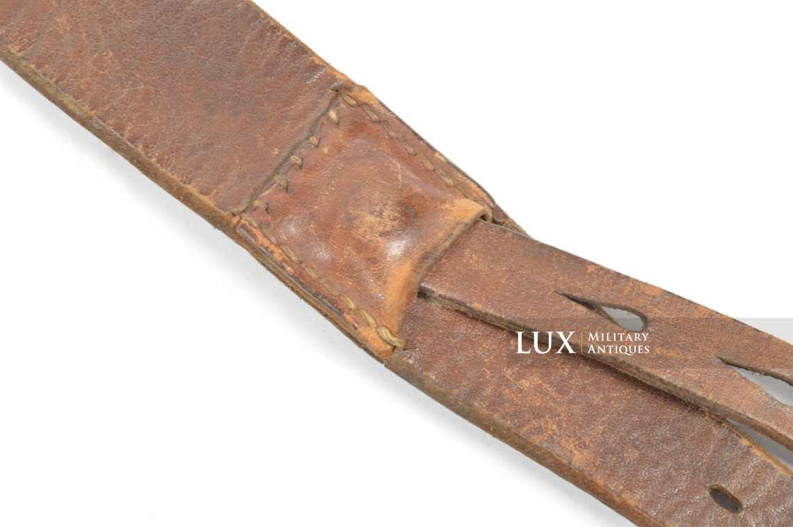 German mid-war leather combat Y-straps - photo 18