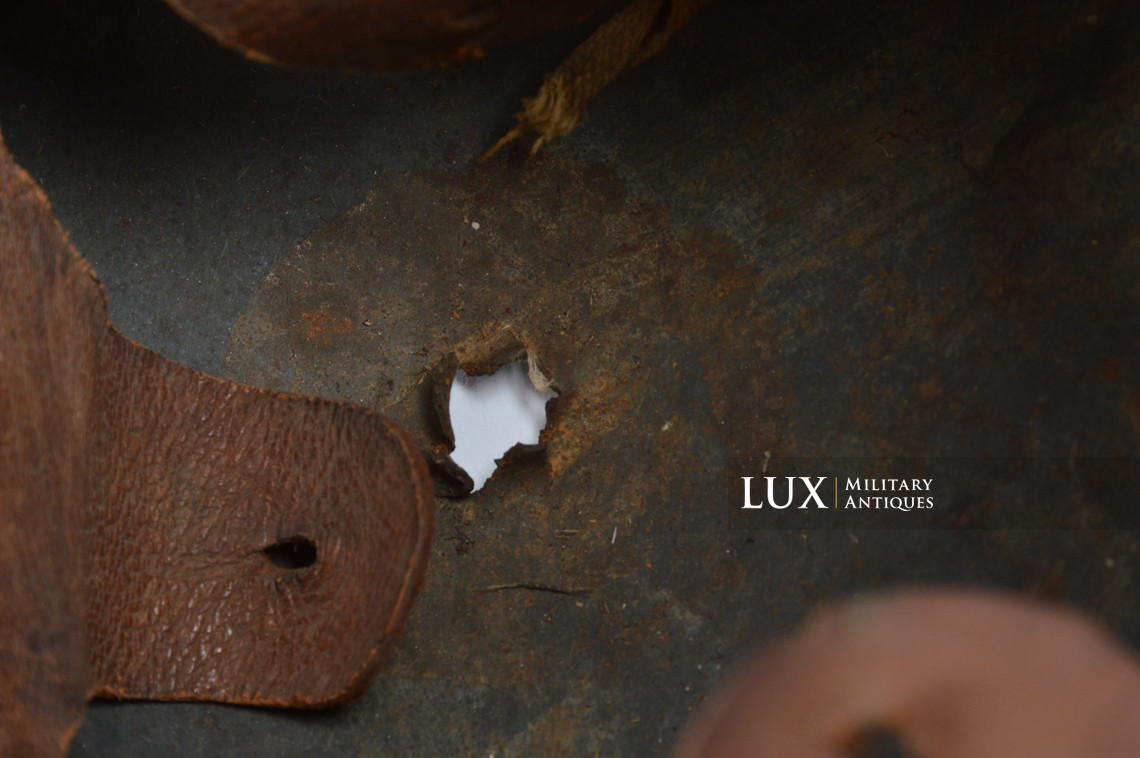 M16 German camouflage combat helmet, « battle damaged » - photo 49