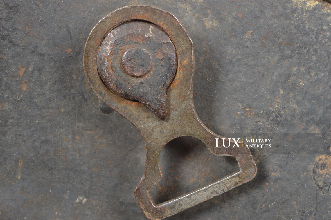 M16 German camouflage combat helmet, « battle damaged » - photo 51