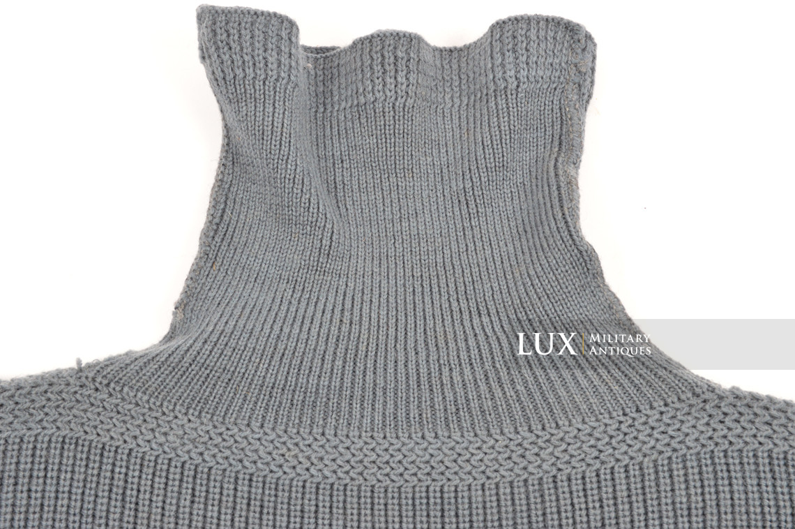 Rare late-war German issued turtle neck sweater, « blue » - photo 8